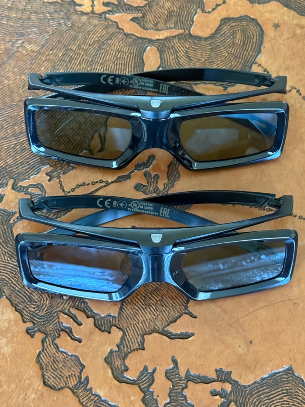 Sony TDG-BT400A Active 3D Actives Glasses. 2 pack.